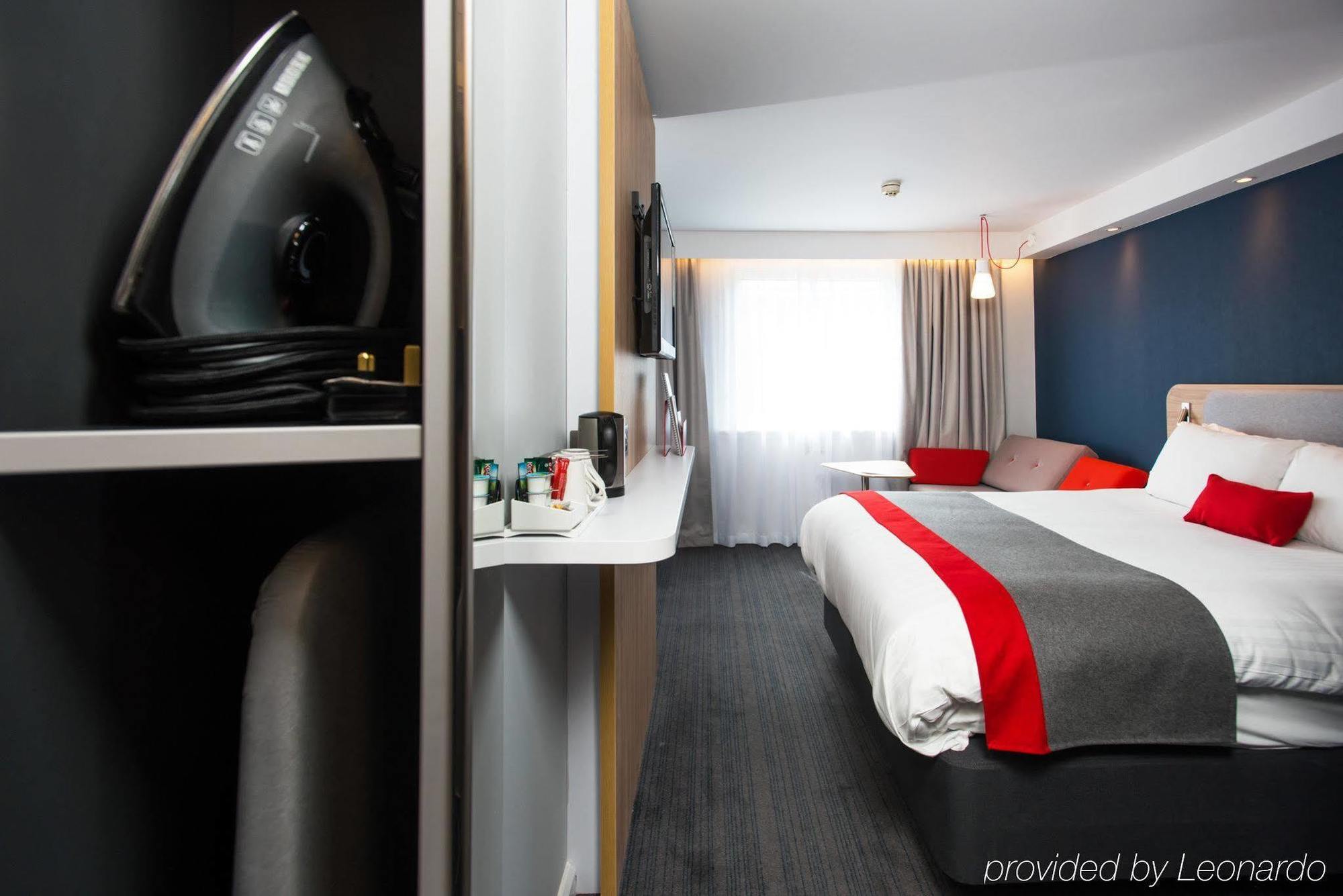 Holiday Inn Express - Glasgow Airport By Ihg Paisley Buitenkant foto